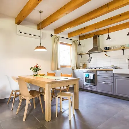 Pr' Petrcu Apartamento