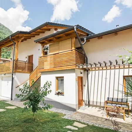 Pr' Petrcu 아파트 *