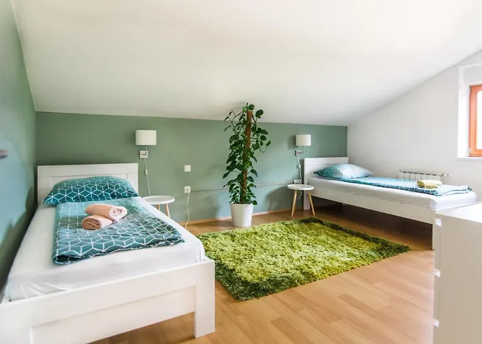 アパート Pr' Petrcu トールミン